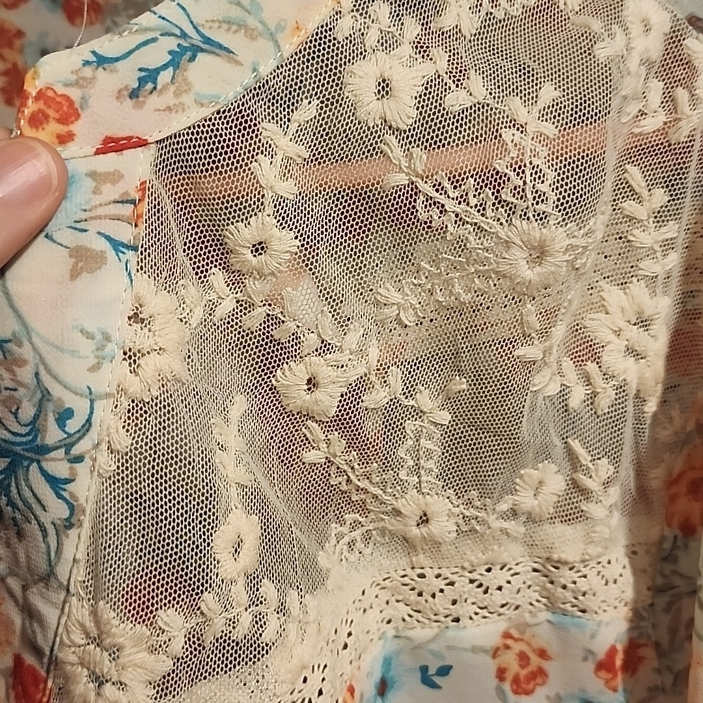 American Rag Blouse NWT 2X Plus Beautiful top ❤️ - Picture 3 of 8